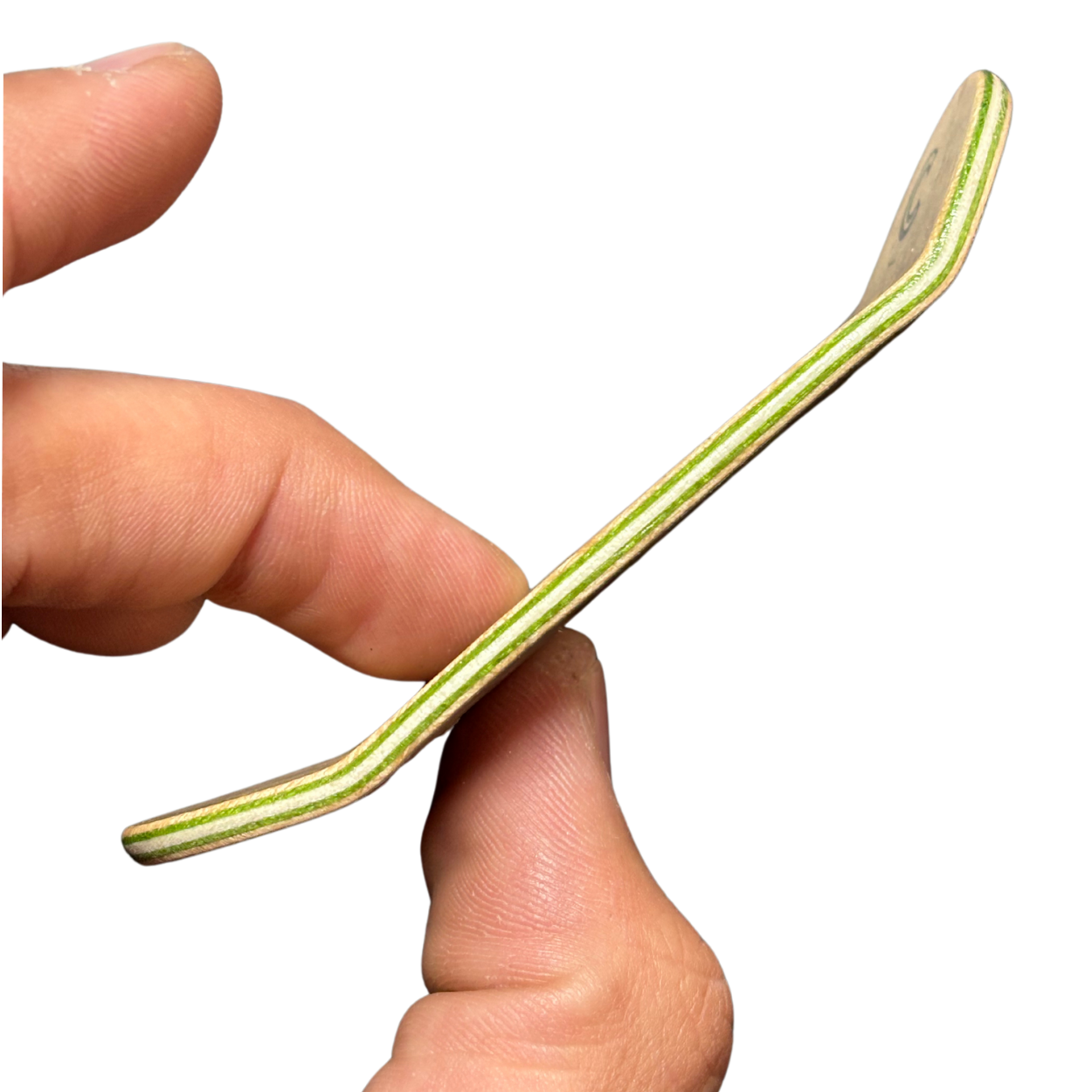 34mm Cracked Green/Gold Wallpaper